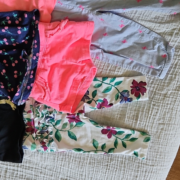 Girl's mix and match everyday wear - Picture 3 of 4